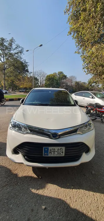 Toyota Corolla Axio 2016 for Sale in Quetta Image-1