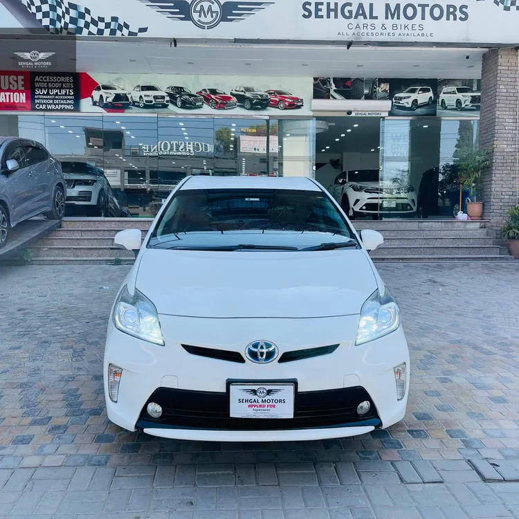 Toyota Prius 2015 for sale in Rawalpindi