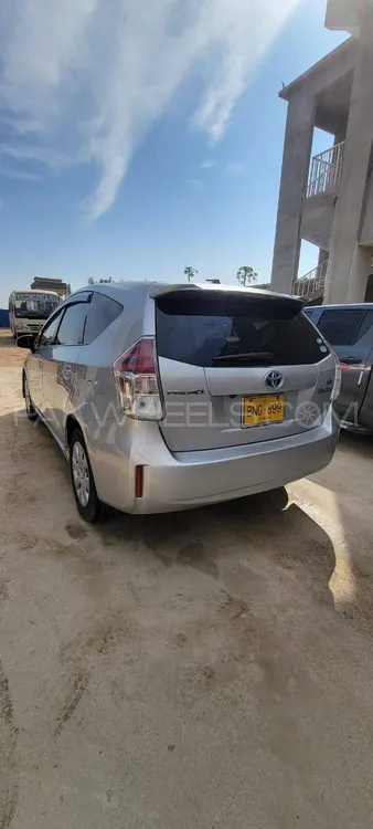 Toyota Prius Alpha 2015 for sale in Karachi