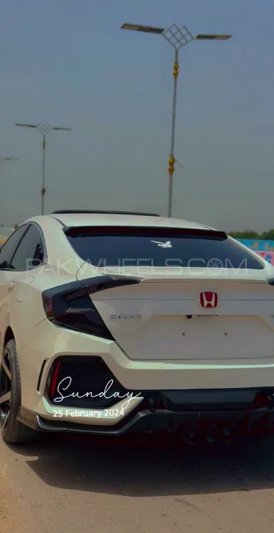 Honda Civic 2018 for Sale in Nawabshah Image-1