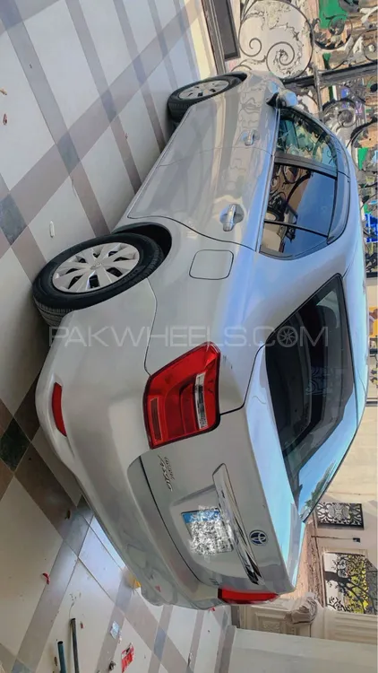 Toyota Corolla Axio 2015 for Sale in Islamabad Image-1