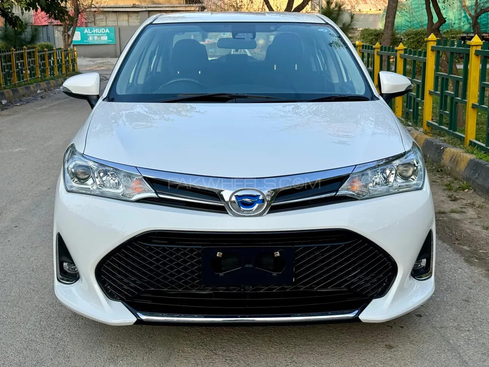 Toyota Corolla Axio 2020 for Sale in Rawalpindi Image-1