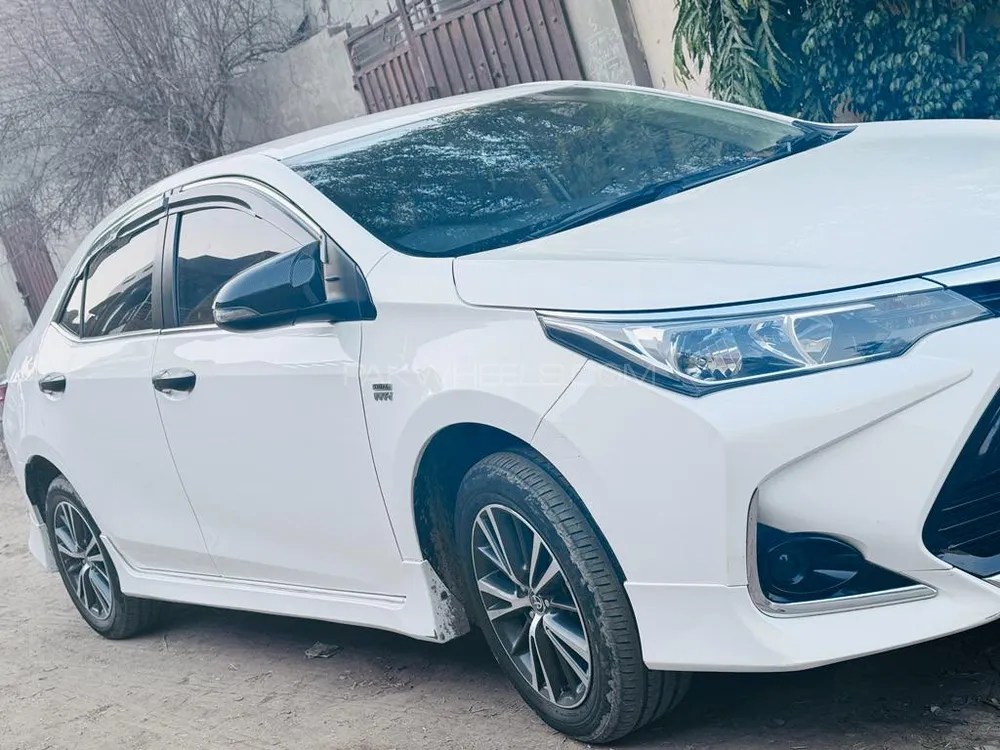 Toyota Corolla 2021 for Sale in Burewala Image-1