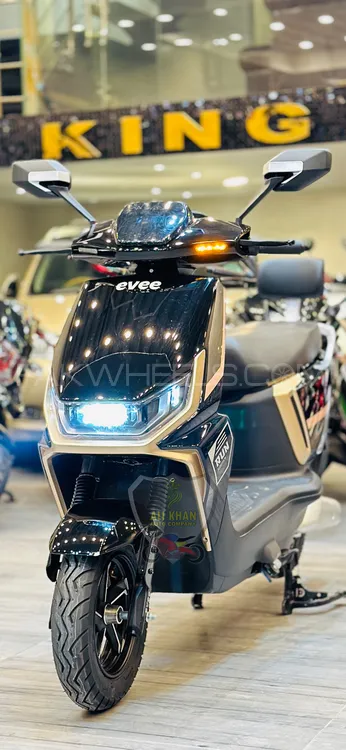 Evee Gen-Z 2025 for Sale Evee Gen-Z 2025 for Sale Image-4