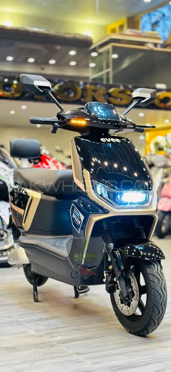 Evee Gen-Z 2025 for Sale Evee Gen-Z 2025 for Sale Image-2
