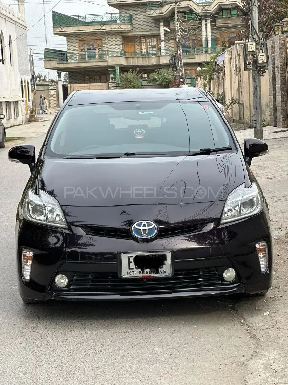 Toyota Prius 2012 for sale in Peshawar