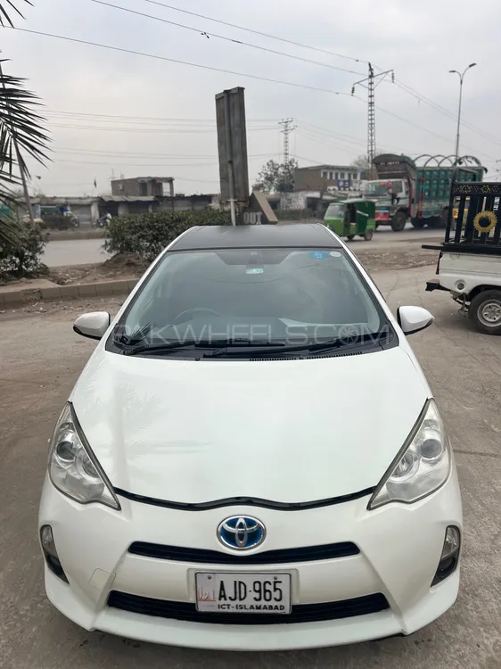 Toyota Aqua 2014 for Sale in Peshawar Image-1