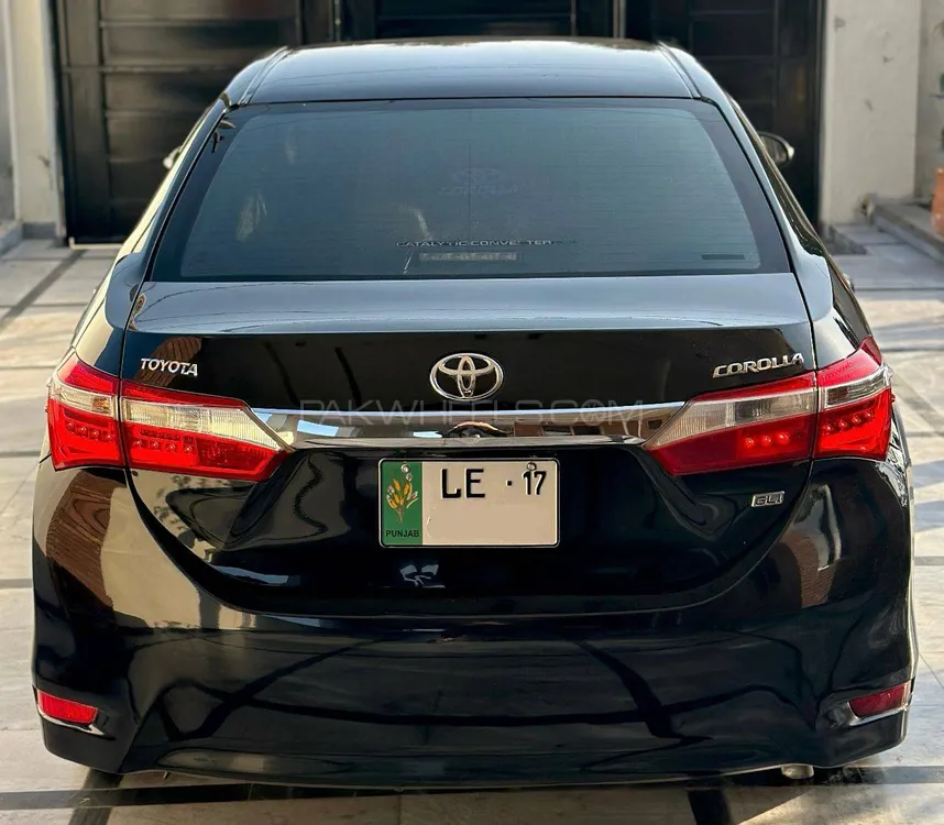 Toyota Corolla 2017 for Sale in Gujranwala Image-1