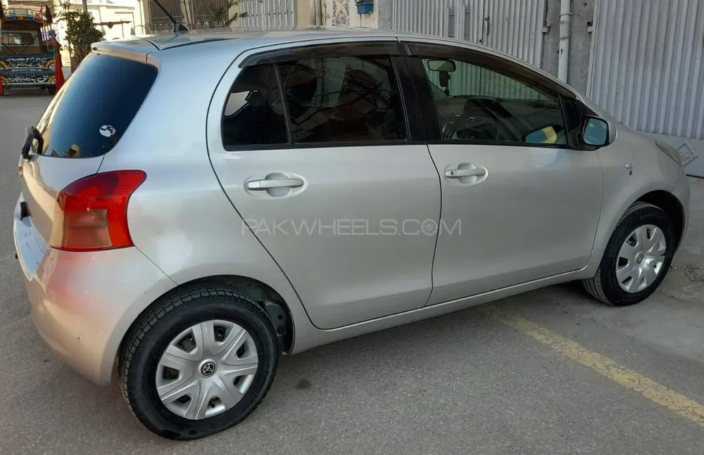 Toyota Vitz 2006 for sale in Bannu
