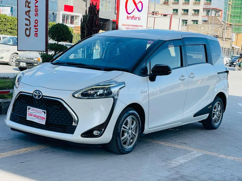 Toyota Sienta 2019 for Sale in Peshawar Image-1