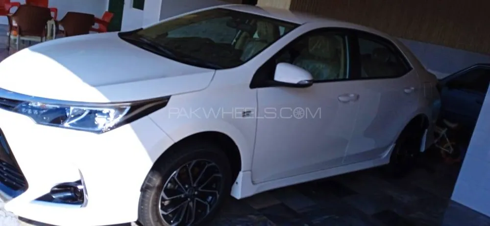 Toyota Corolla 2023 for Sale in Faisalabad Image-1