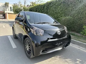 Toyota iQ 130G Leather Package Plus 2010 for Sale