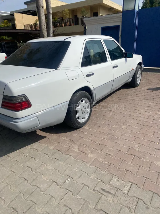 Mercedes Benz E Class 1985 for sale in Islamabad