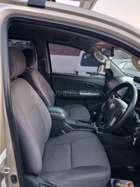 Toyota Hilux 2022 for Sale in Gujrat Image-1