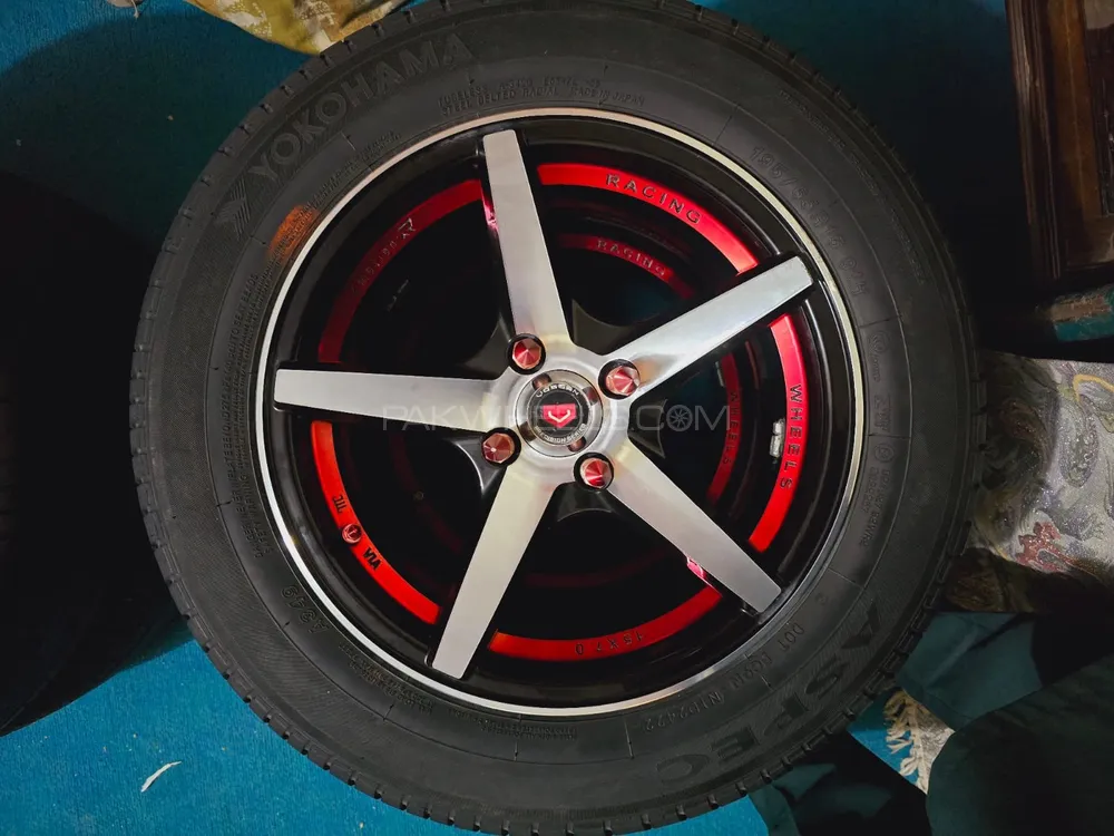 Alloy Rim and Yokahama Tyres  for sale just like a brand new only 2 month used  Image-1