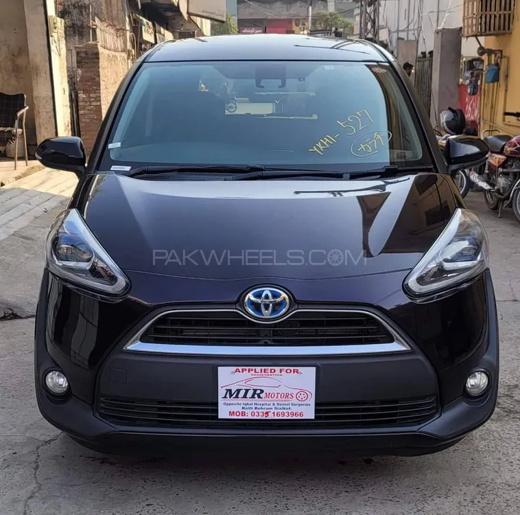 Toyota Sienta 2018 for Sale in Mandi bahauddin Image-1