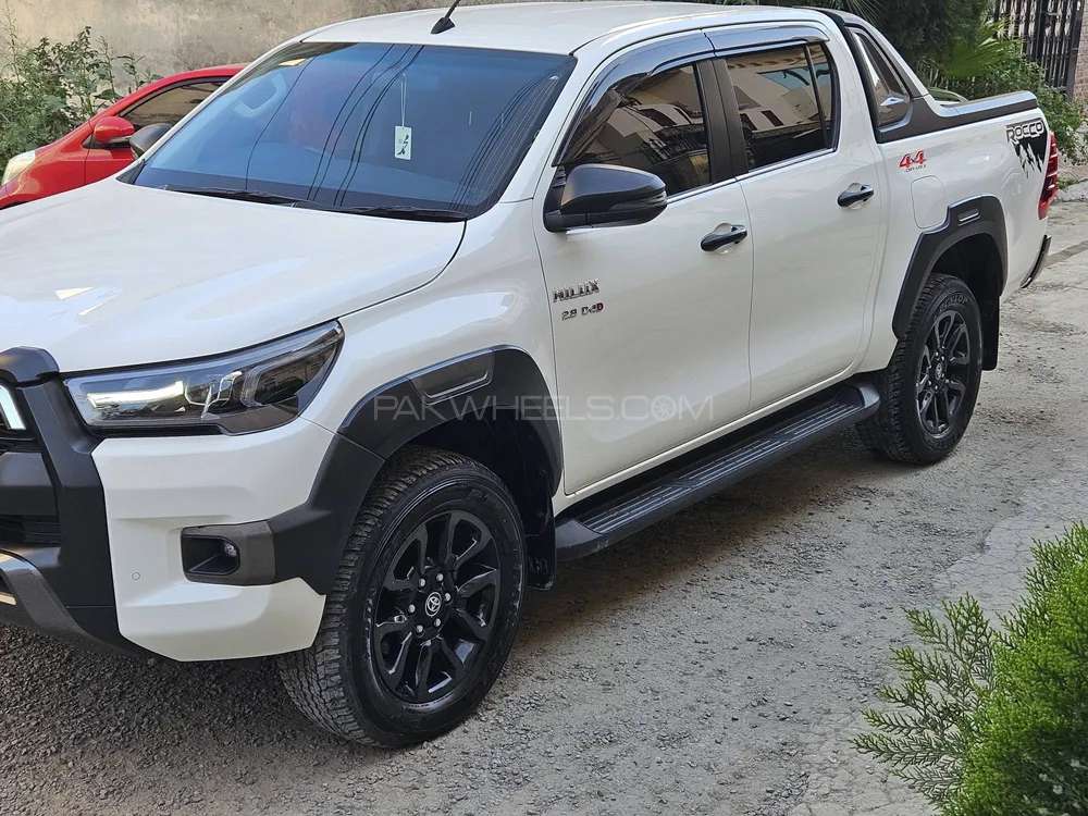 Toyota Hilux 2022 for Sale in Sialkot Image-1