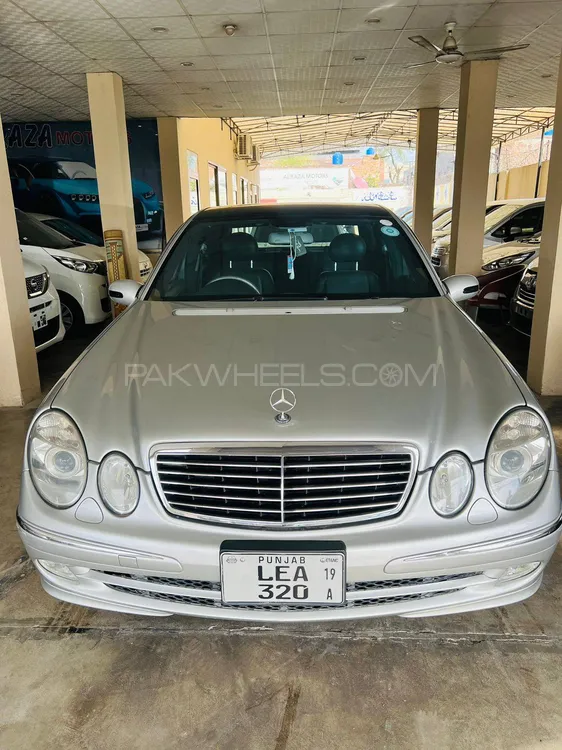 Mercedes Benz E Class 2012 for Sale in Gujranwala Image-1