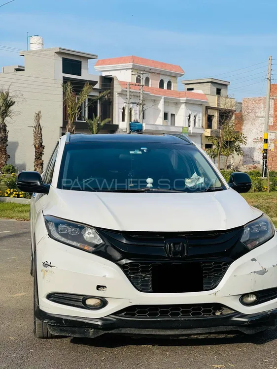 Honda Vezel 2013 for Sale in Lahore Image-1