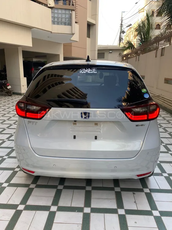 Honda Fit 2020 for Sale in Karachi Image-1