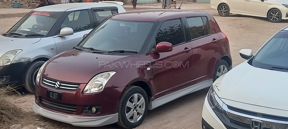 Suzuki Swift 2013 for Sale in Nowshera cantt Image-1