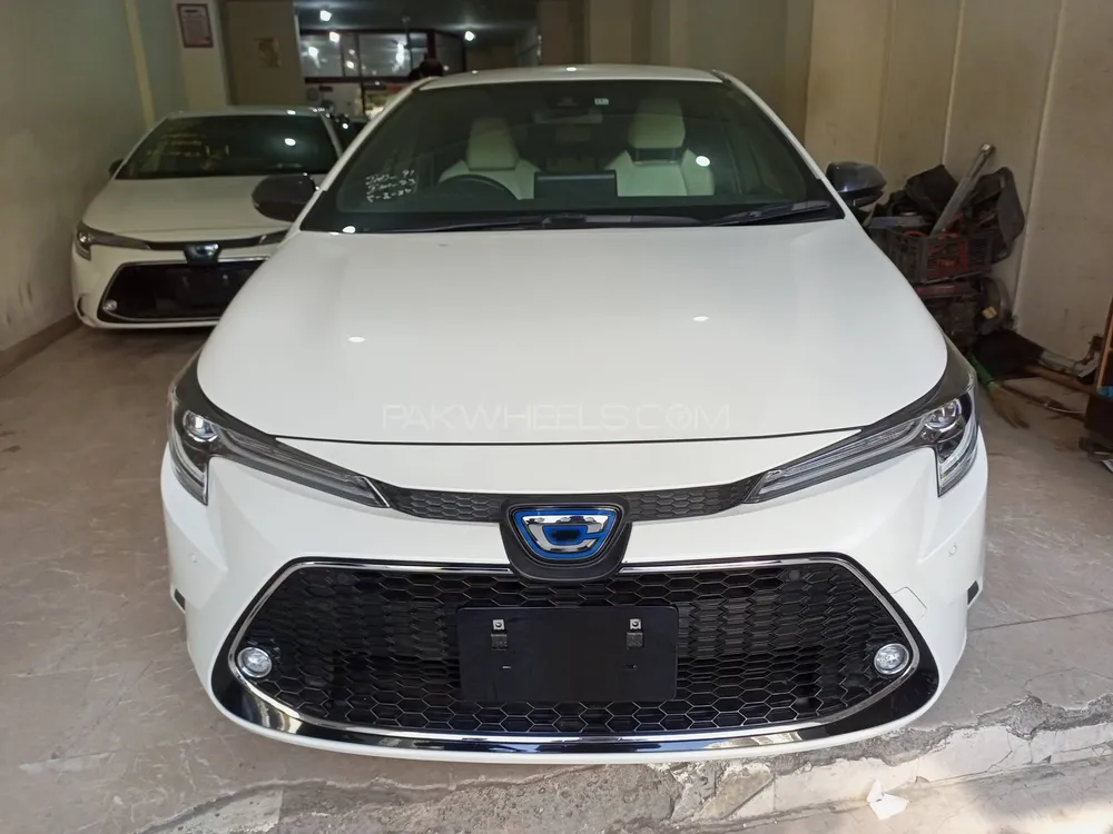 Toyota Corolla Hybrid 2020 for Sale in Karachi Image-1