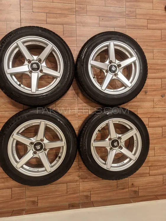 Alloy rims with brand new tyres Image-1
