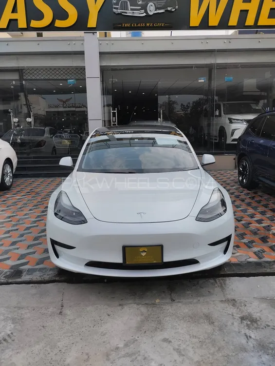 Tesla Model 3 2021 for Sale in Lahore Image-1