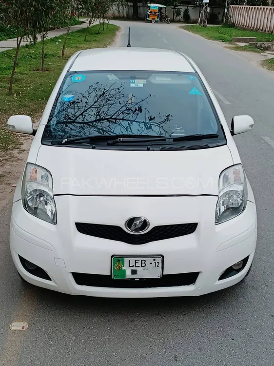 Toyota Vitz 2008 for Sale in Jhelum Image-1