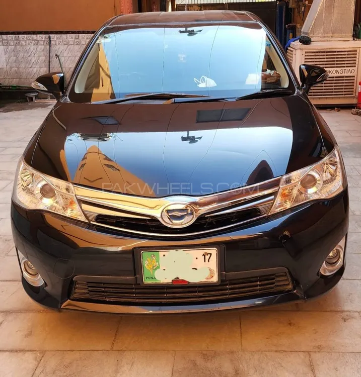 Toyota Corolla Fielder 2013 for Sale in Islamabad Image-1