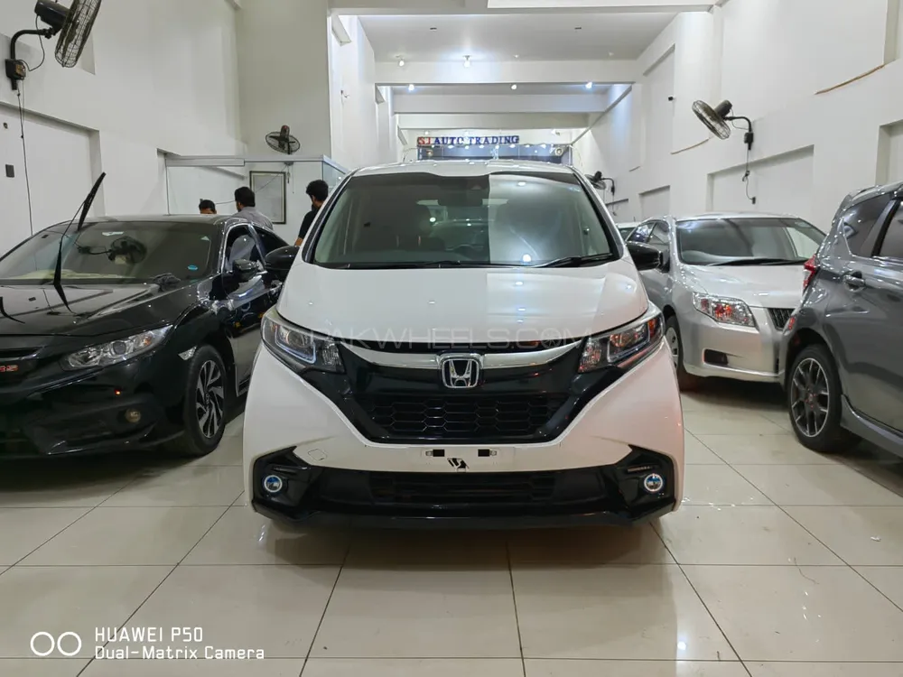 Honda Freed 2018 for Sale in Karachi Image-1