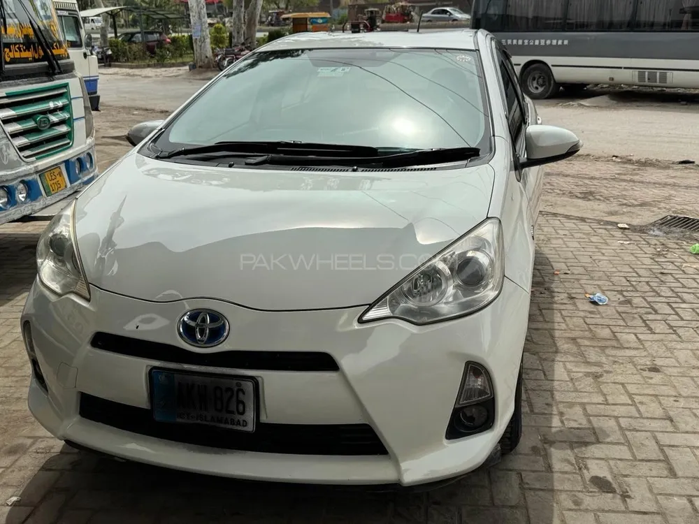 Toyota Aqua 2014 for Sale in Gujrat Image-1