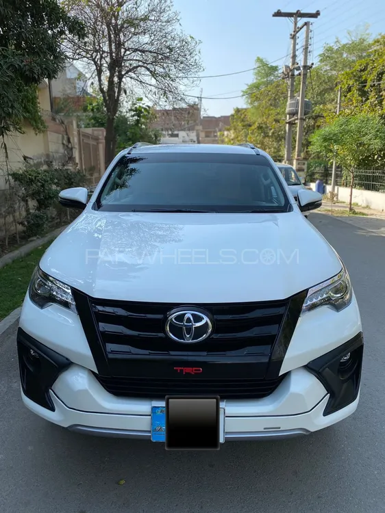 Toyota Fortuner 2020 for Sale in Faisalabad Image-1