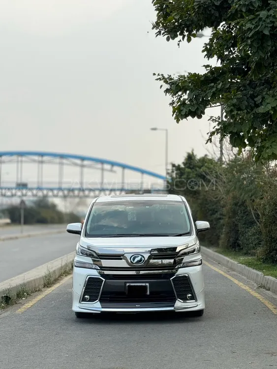 Toyota Vellfire 2015 for Sale in Lahore Image-1
