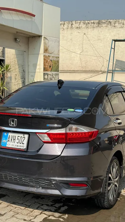 Honda Grace Hybrid 2018 for sale in Lahore