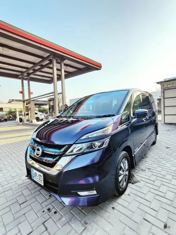 Nissan Serena 2018 for Sale in Islamabad Image-1