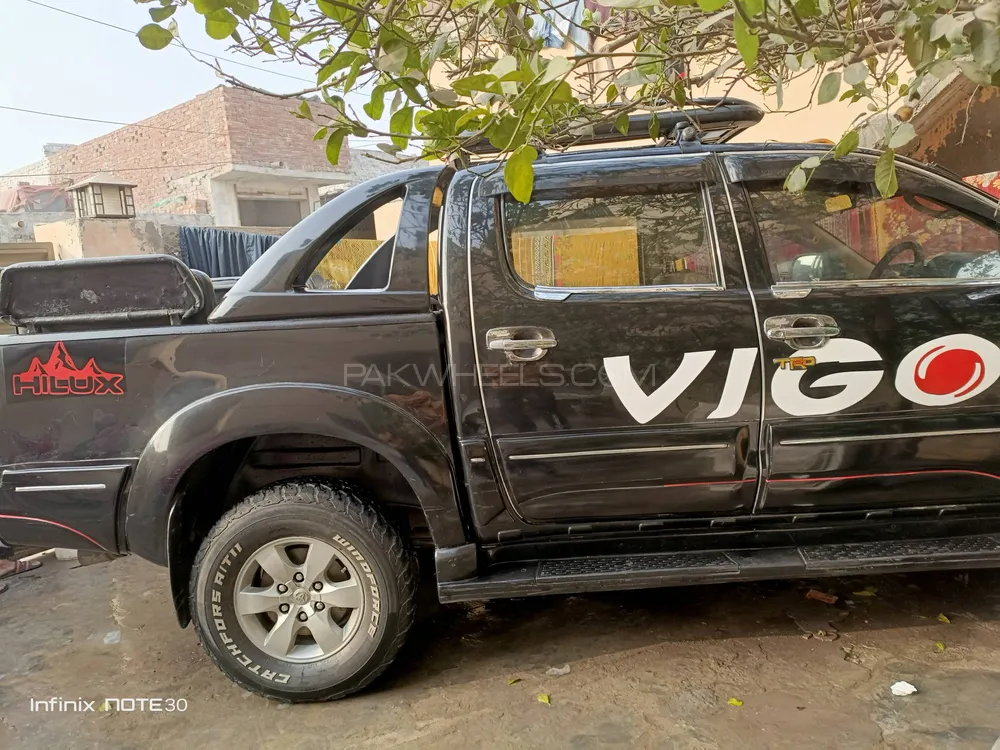 Toyota Hilux 2005 for Sale in Lahore Image-1