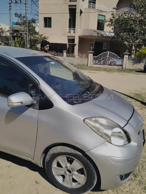 Toyota Vitz 2008 for Sale in Bhimber Image-1