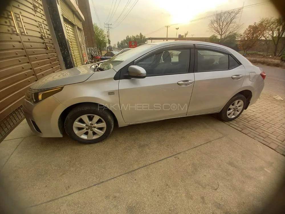 Toyota Corolla 2017 for Sale in Kasur Image-1