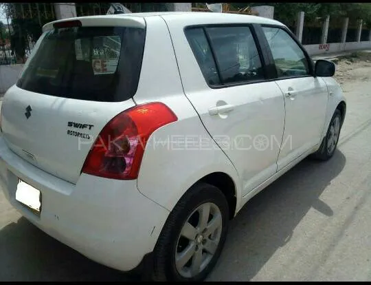 Suzuki Swift 2011 for sale in Karachi