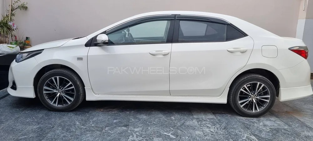 Toyota Corolla 2021 for Sale in Pir mahal Image-1