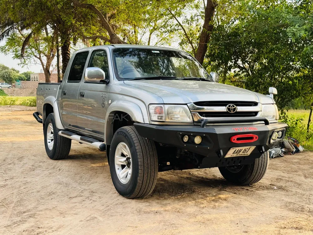Toyota Hilux 2000 for Sale in Sahiwal Image-1