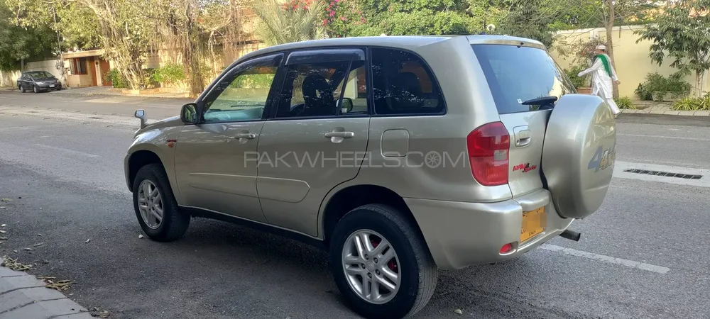 ٹویوٹا راو 4 2001 for Sale in کراچی ٹویوٹا راو 4 2001 for Sale in کراچی Image-9