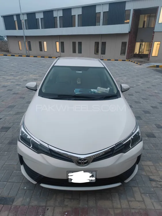 Toyota Corolla 2019 for Sale in Kamra Image-1