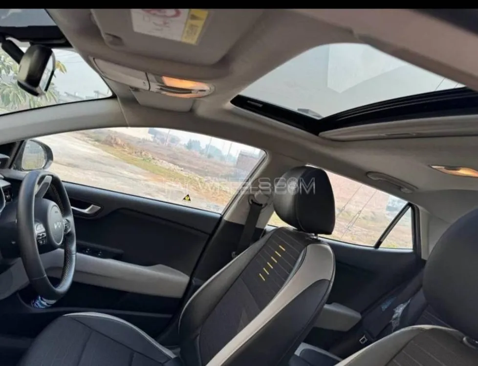 KIA Stonic 2023 for sale in Lahore