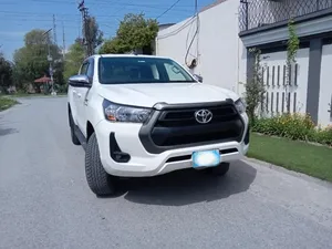 Toyota Hilux Revo G Automatic 2.8 2022 for Sale