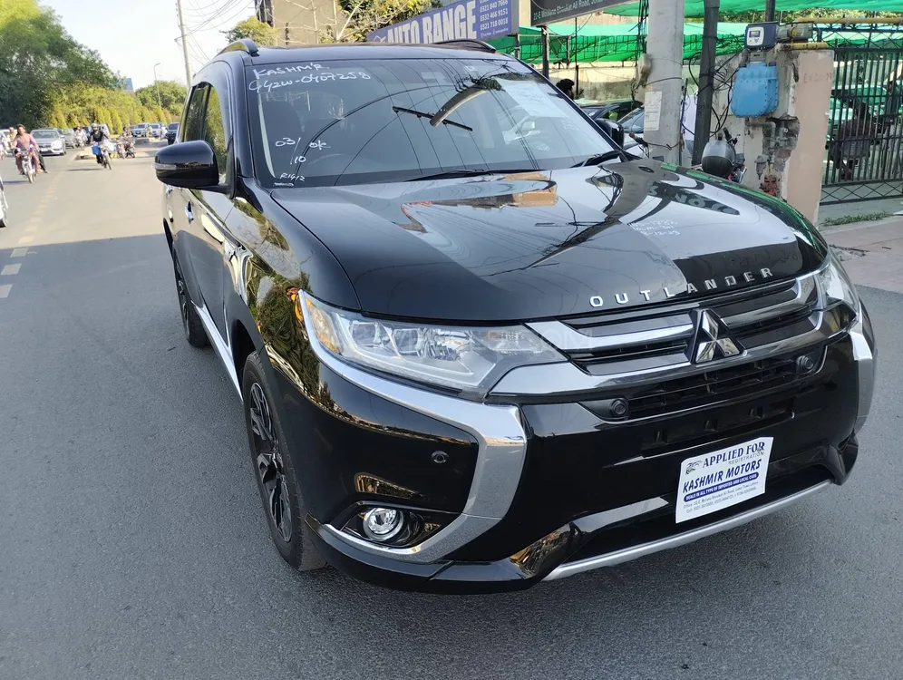 Mitsubishi Outlander 2018 for sale in Lahore