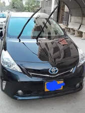 Toyota Prius Alpha S Touring 2012 for Sale