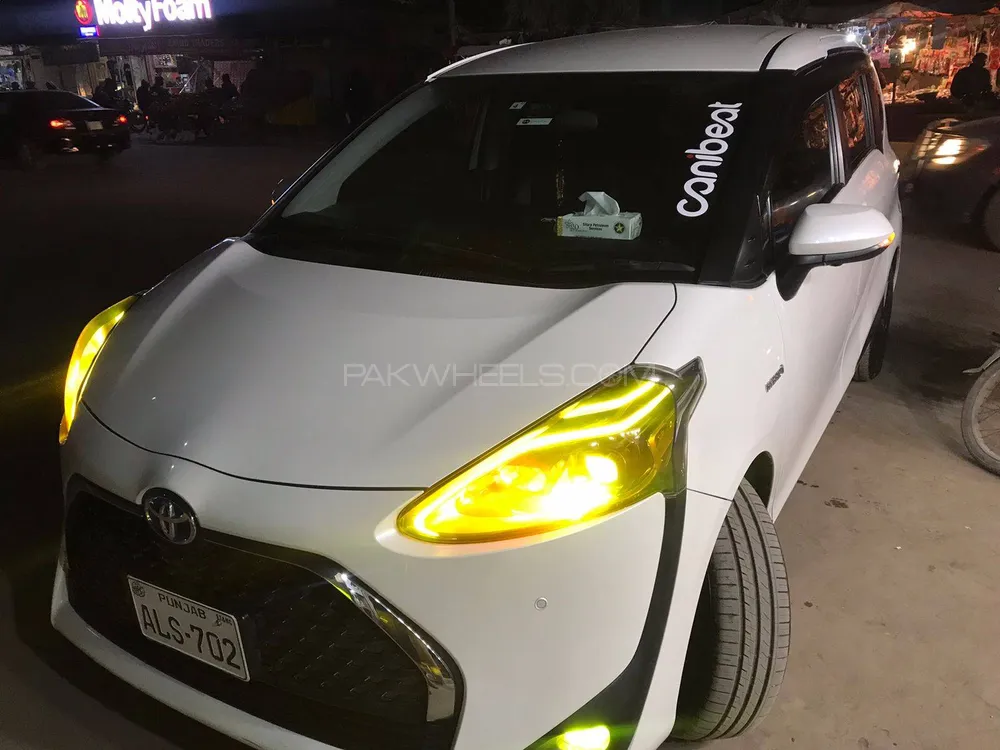 Toyota Sienta 2019 for Sale in Jhelum Image-1