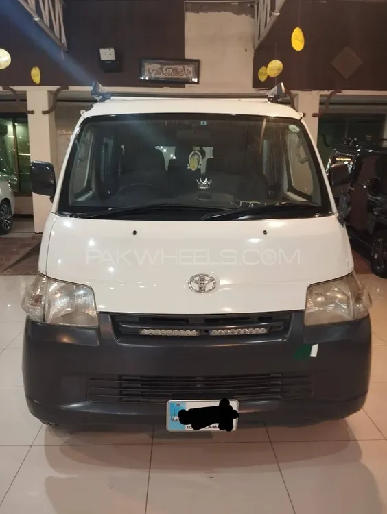 Toyota Town Ace 2013 for Sale in Peshawar Image-1